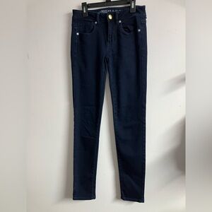 American Eagle Outfitters Women’s Skinny Denim Jeans, 2 Long, Dk Blue, Casual